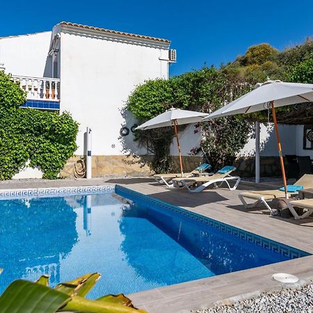 Campo Agave Luxury Tents Sayalonga Екстериор снимка