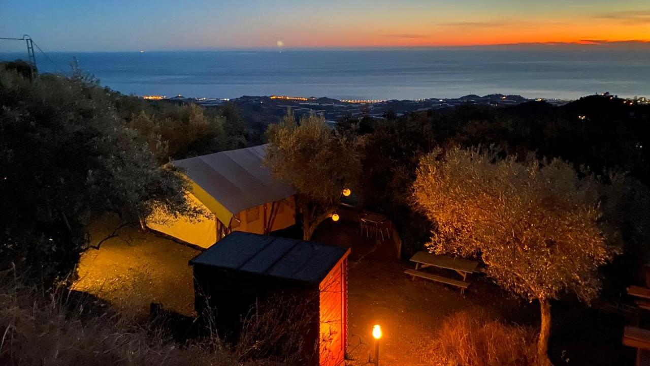 Campo Agave Luxury Tents Sayalonga Екстериор снимка