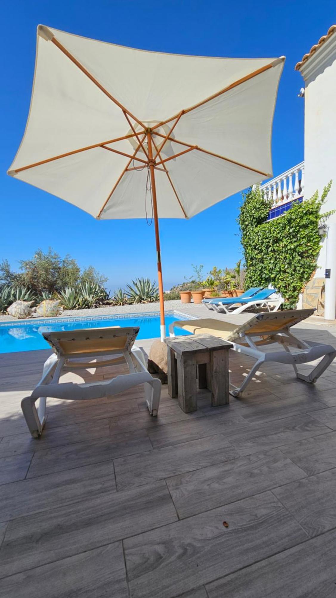 Campo Agave Luxury Tents Sayalonga Екстериор снимка