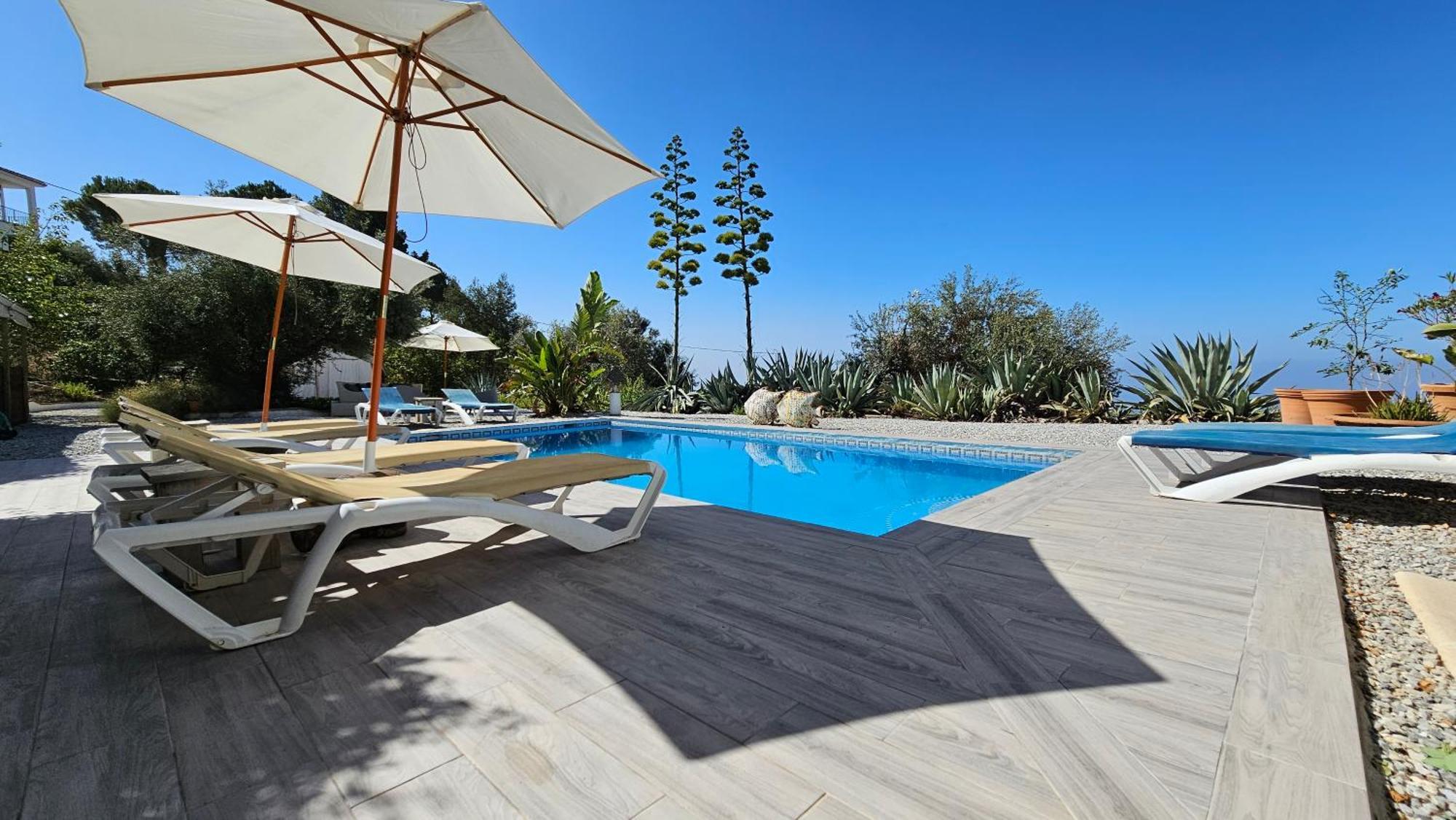 Campo Agave Luxury Tents Sayalonga Екстериор снимка