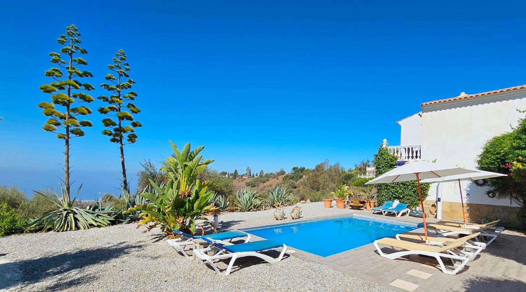 Campo Agave Luxury Tents Sayalonga Екстериор снимка