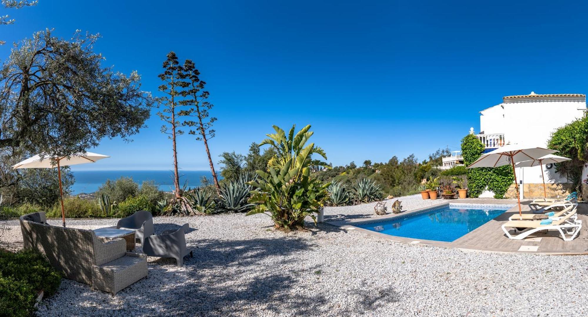 Campo Agave Luxury Tents Sayalonga Екстериор снимка